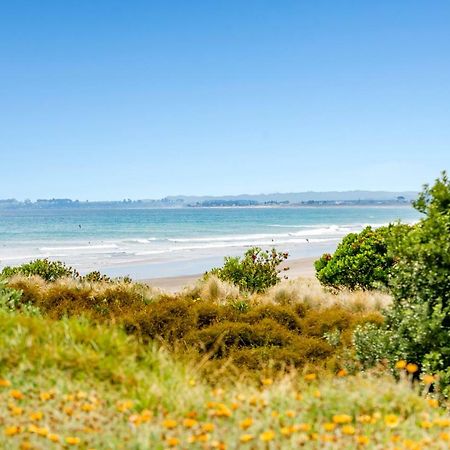 Beachfront Location Lägenhet Mount Maunganui Exteriör bild