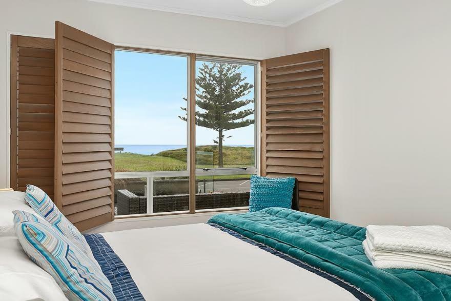 Beachfront Location Lägenhet Mount Maunganui Exteriör bild