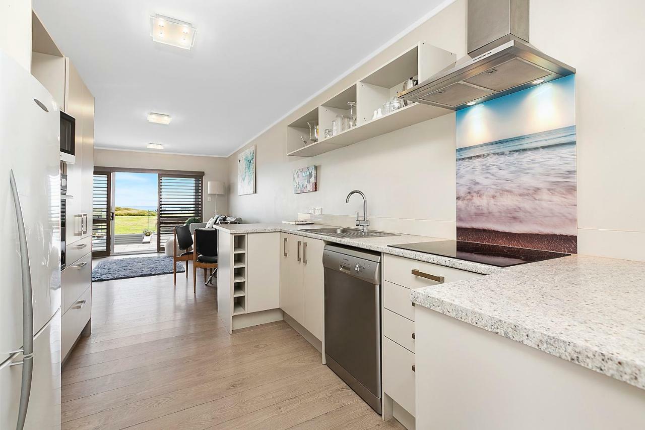 Beachfront Location Lägenhet Mount Maunganui Exteriör bild